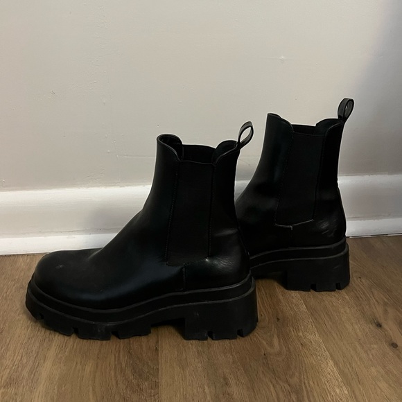 Zara black chunky booties - Picture 3 of 5